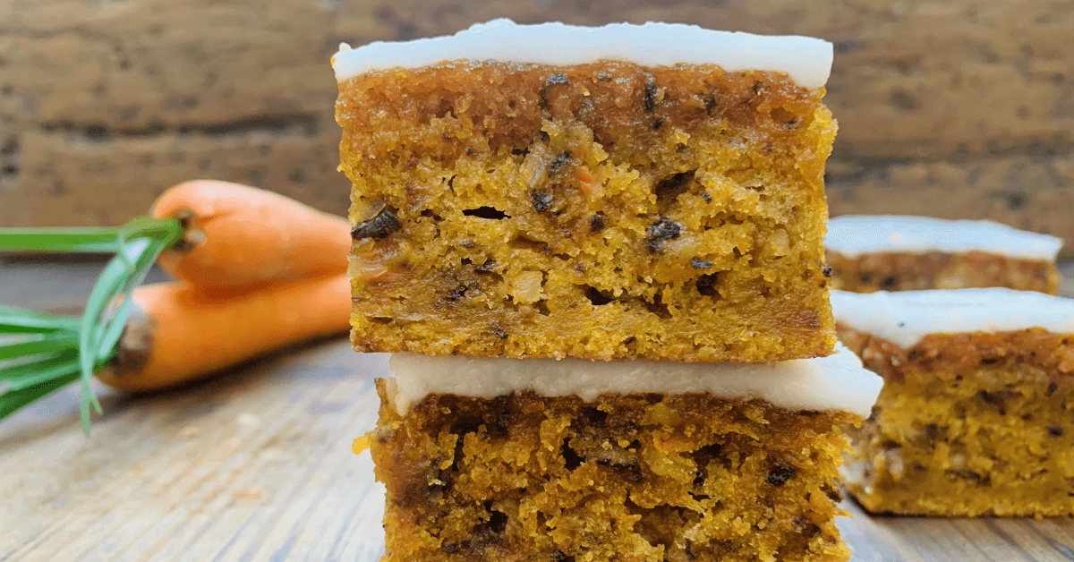 bolo fit de cenoura com aveia, bolo saudável de cenoura, receita fitness fácil